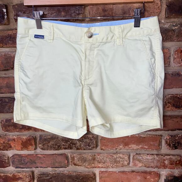 Columbia Light Pastel Yellow Harborside Chino Shorts Women's Size 8 3" Inseam - Picture 1 of 4